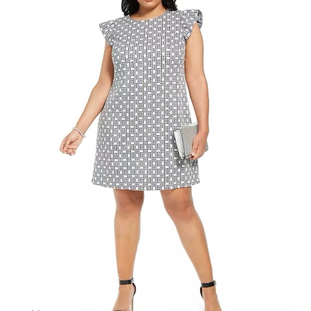 Jessica Howard ruffle sleeve shift dress. NWOT